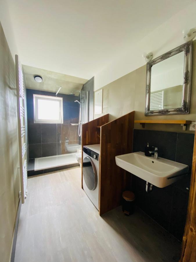 Phoenix Apartments - Monteurwohnung Mit Riesiger Parkflaeche Bielefeld Zewnętrze zdjęcie