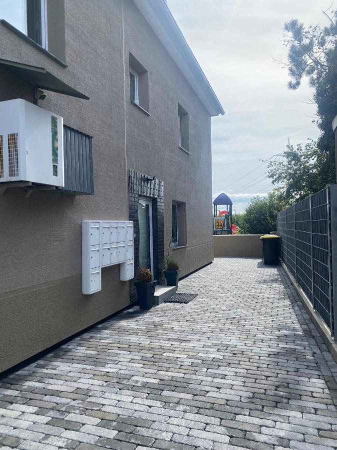 Phoenix Apartments - Monteurwohnung Mit Riesiger Parkflaeche Bielefeld Zewnętrze zdjęcie